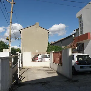 Proche Centre Avec Parking Prive , Avignon France
